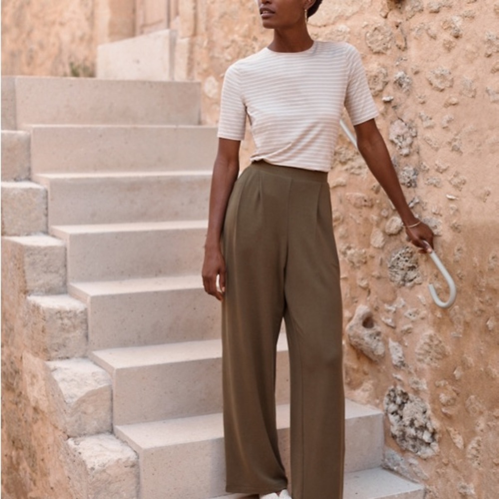 Garnet Hill Wide Leg Comfort Trouser